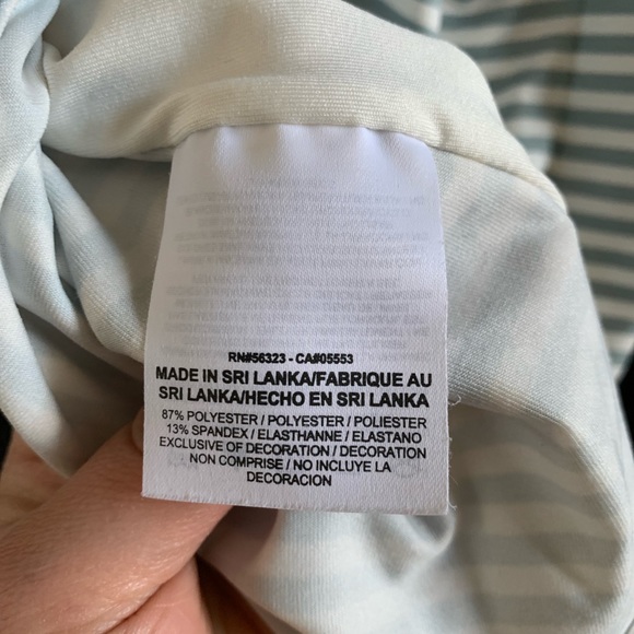 Nike Dri-Fit Striped Tank | Medium - Picture 6 of 6